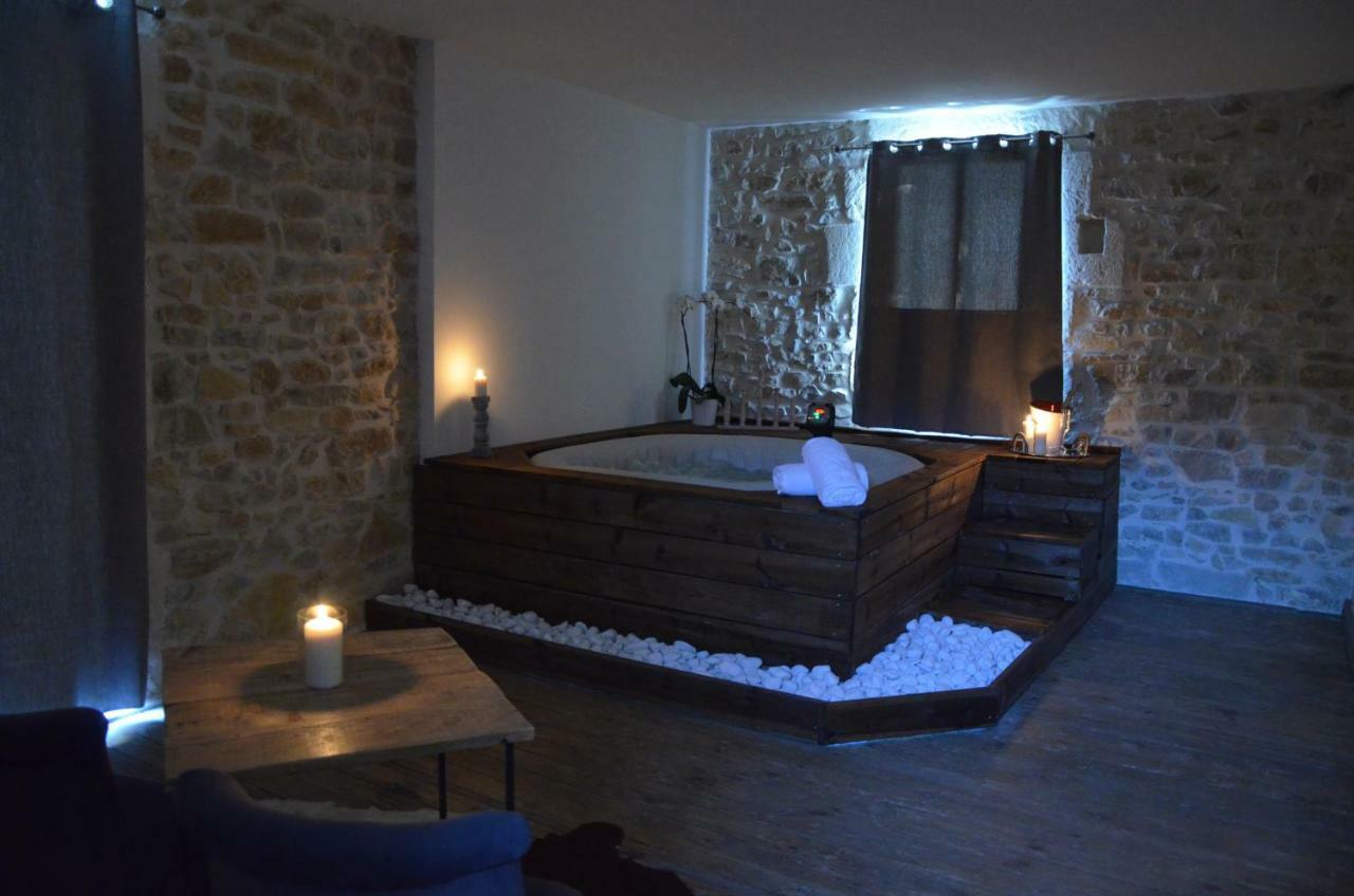 O2Suites Bernis Luaran gambar